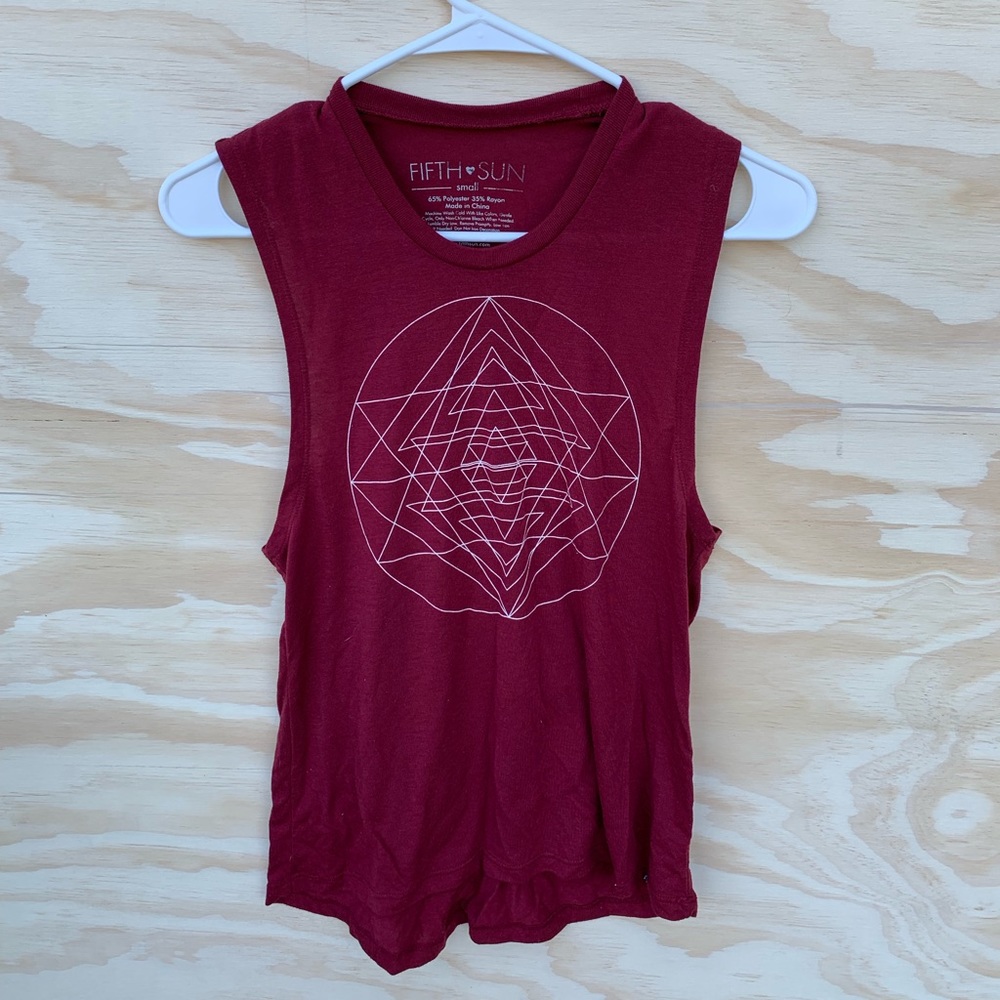 maroon tank top